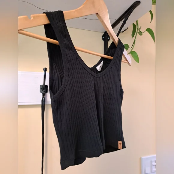 Tentree Cropped Tank - Picture 3 of 6